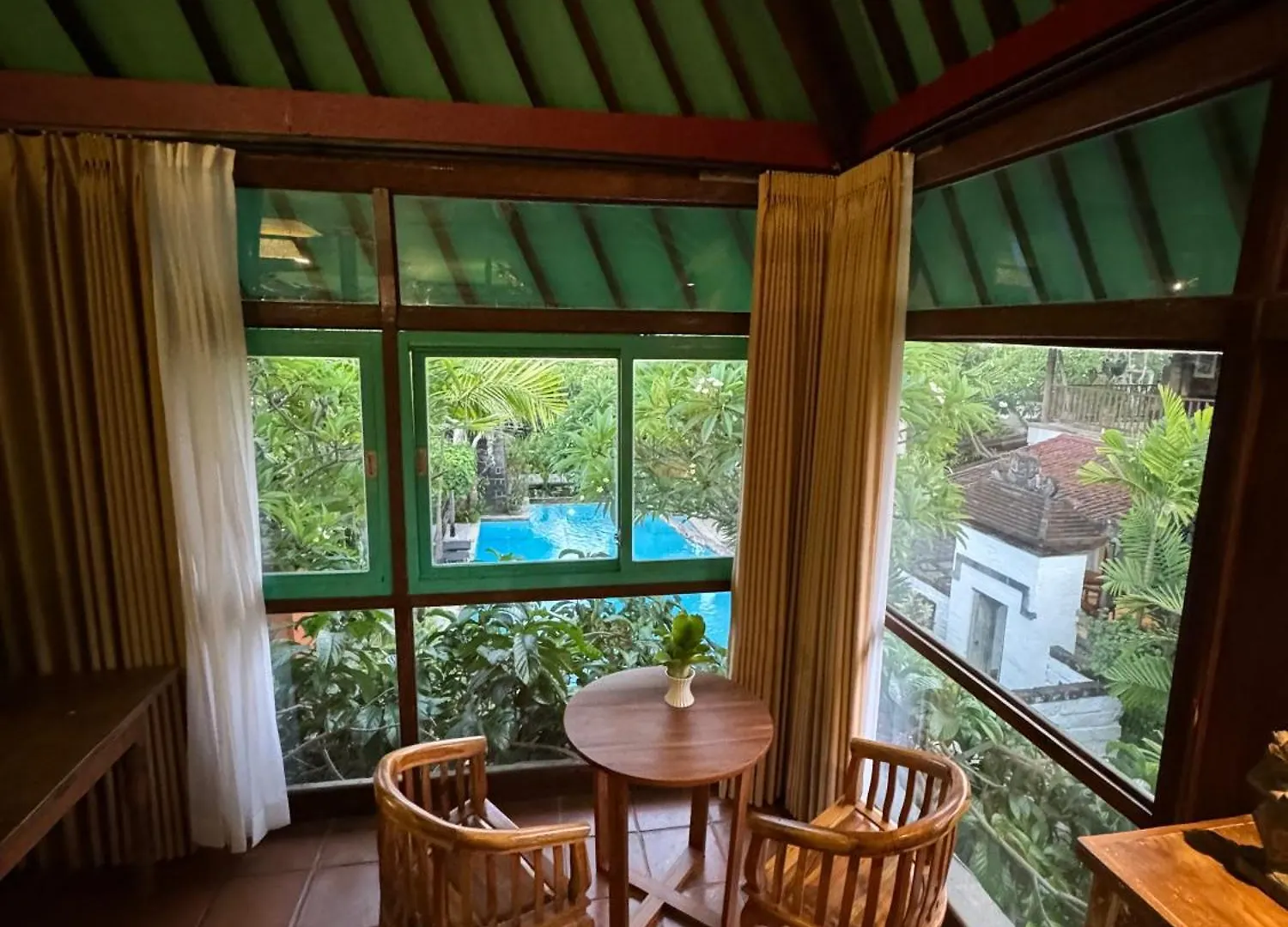 Bebek Cottages Sanur 4*, Sanur (Bali)